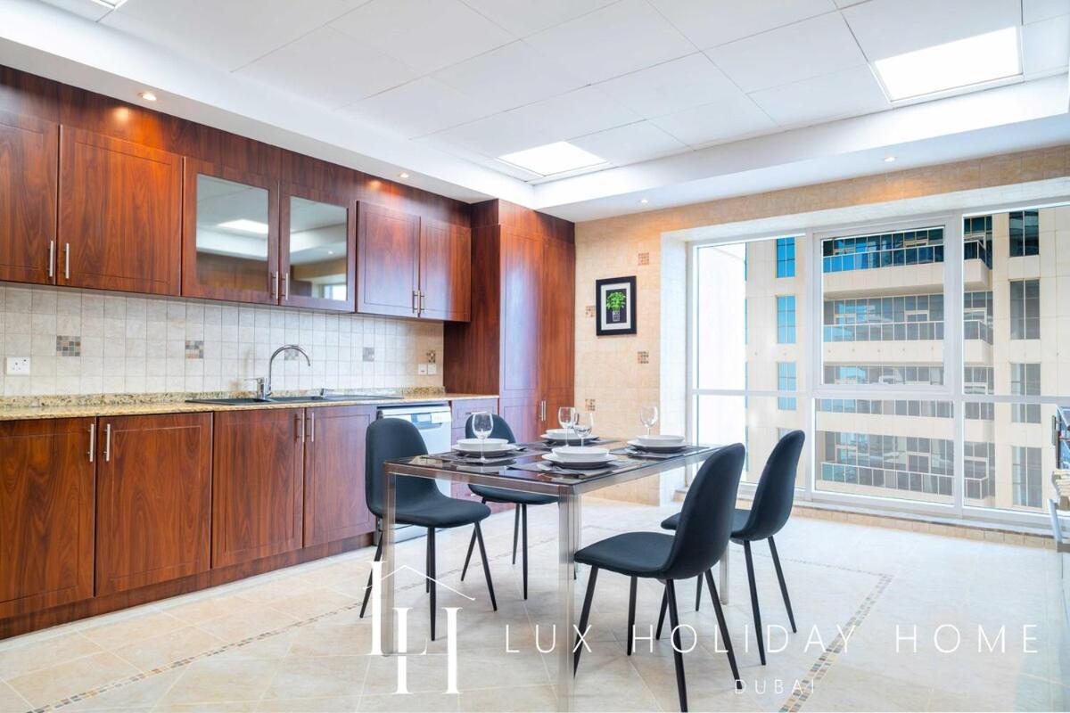 Lux The Al Seef Marina 4 Bed Apartment